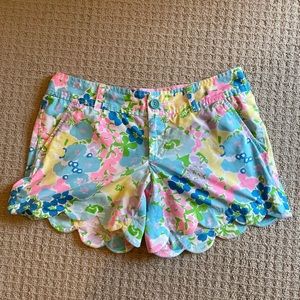 Lilly Pulitzer Buttercup Shorts in Spring Fling